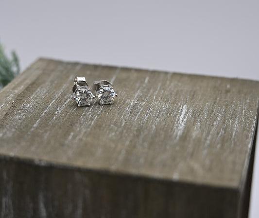 6prong s925 silver .5 carat moissanite D color VVS1