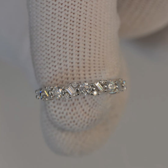 white gold plated moissanite .9ct ring, front view